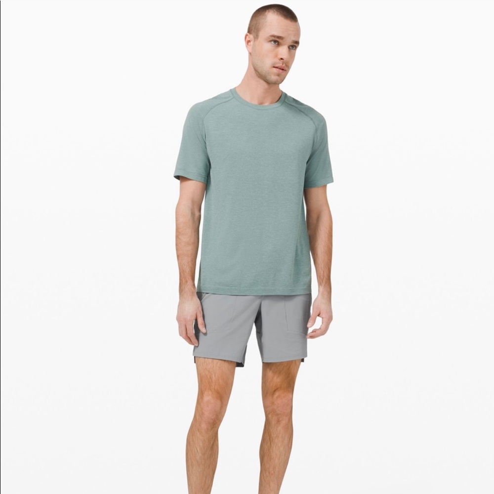 ~SOLD Lululemon license to train short 7”